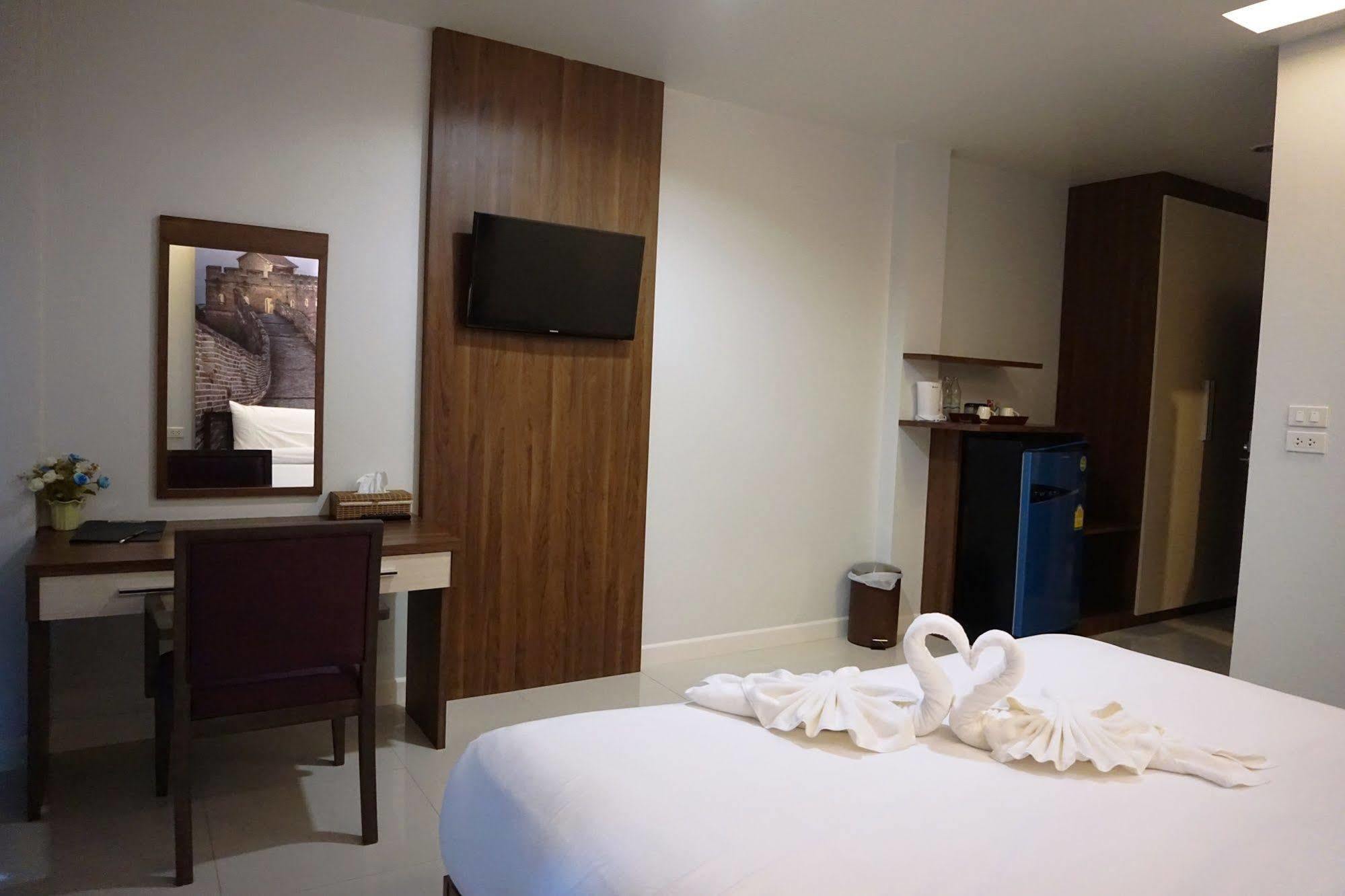 Morage Hotel بيتسانولوك المظهر الخارجي الصورة